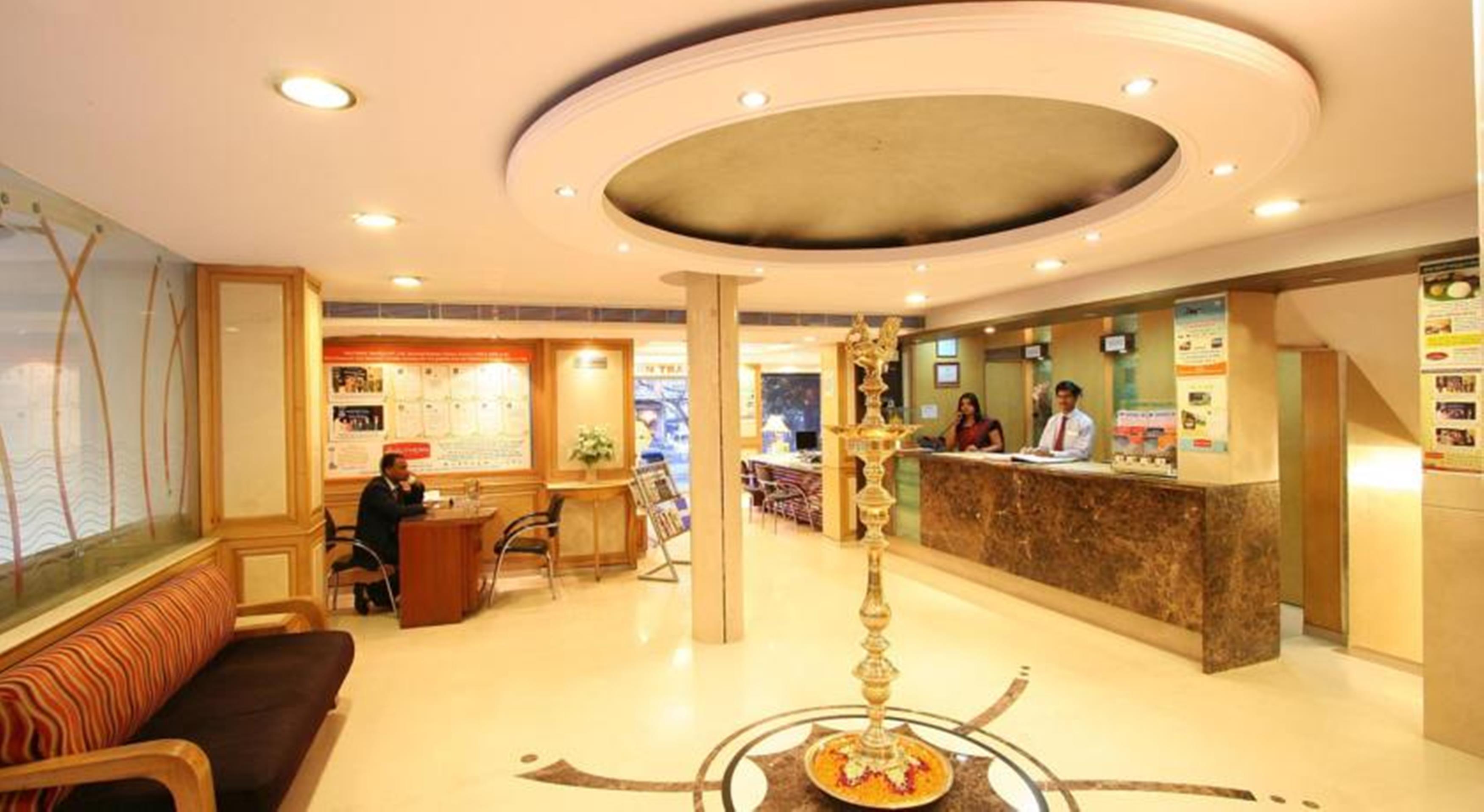 Hotel Southern Delhi Zewnętrze zdjęcie
