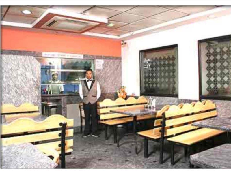 Hotel Southern Delhi Zewnętrze zdjęcie