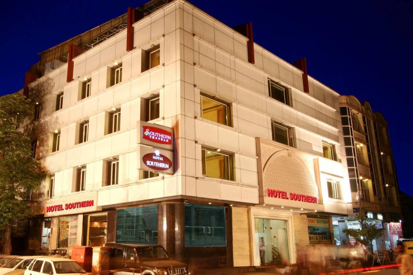 Hotel Southern Delhi Zewnętrze zdjęcie